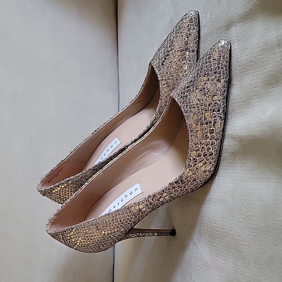 James Chan Women's Pumps - Picture 2 of 7